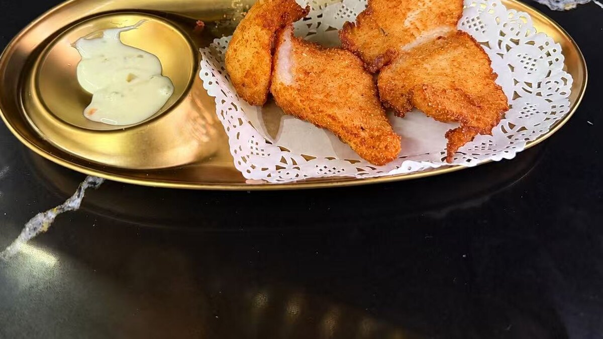 Fried Fish Fillet with dipping sauce